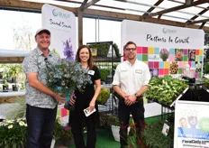 Robert Bett of Planthaven, holding the Corydalis Hillier 'Porcelain Blue', with broker Pam Youngsman of Poppystars and Marc Radsma of Skagit.
